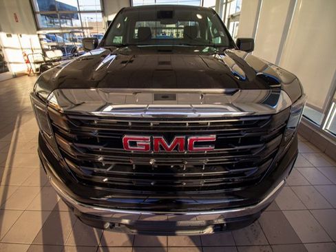 Certified 2023 GMC Sierra 1500 Pro w/ Pro Value Package image 3
