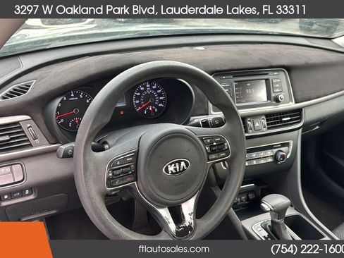 Used 2017 Kia Optima LX FWD image 39