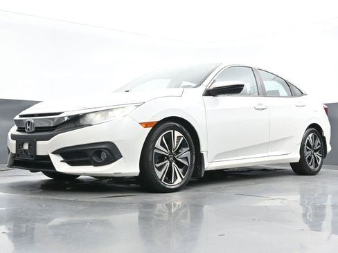 Used 2016 Honda Civic EX-T image 38