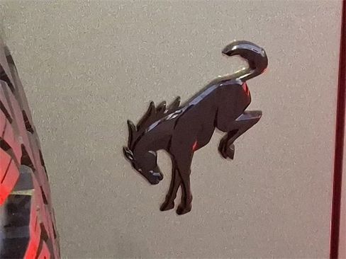 Certified 2024 Ford Bronco Wildtrak image 29