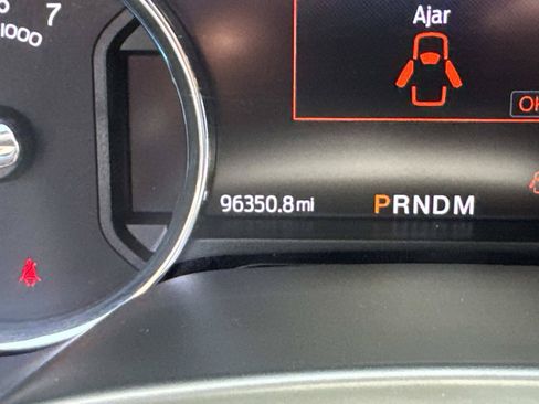 Used 2020 Ford Expedition XLT w/ Equipment Group 202A RWD image 27