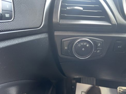 Used 2018 Ford Fusion Titanium image 34