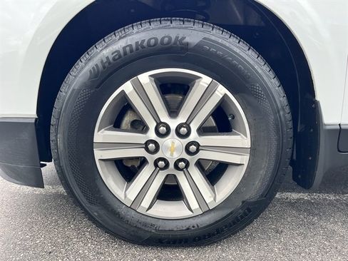 Used 2016 Chevrolet Traverse LT AWD/4WD image 9