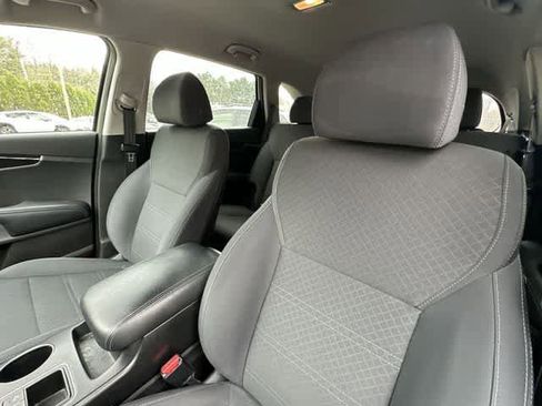 Used 2018 Kia Sorento LX image 14