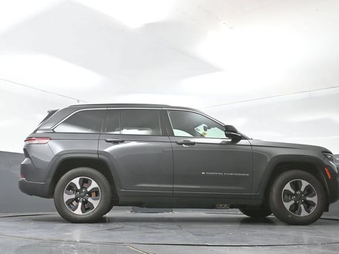 Used 2024 Jeep Grand Cherokee Limited 4xe AWD/4WD image 18