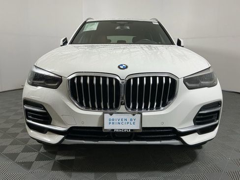 Certified 2023 BMW X5 sDrive40i image 3