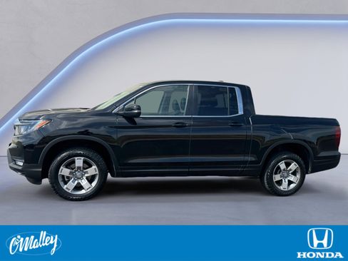 Certified 2025 Honda Ridgeline RTL image 2