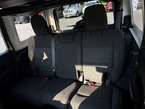 Used 2023 Jeep Wrangler Unlimited Sport w/ Sun And Sound Package AWD/4WD image 23