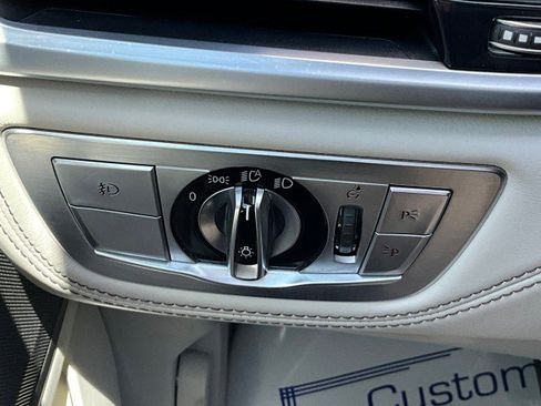 Used 2017 BMW 750i RWD image 14