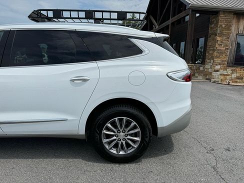 Used 2022 Buick Enclave Premium AWD/4WD image 42