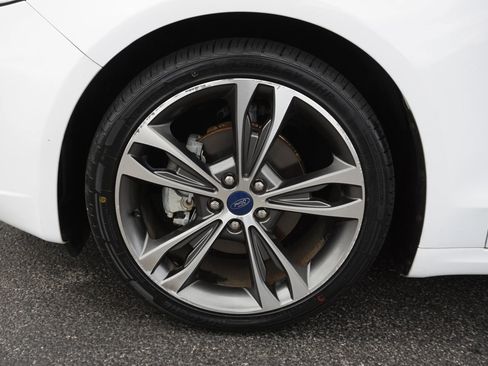 Used 2020 Ford Fusion Titanium image 36