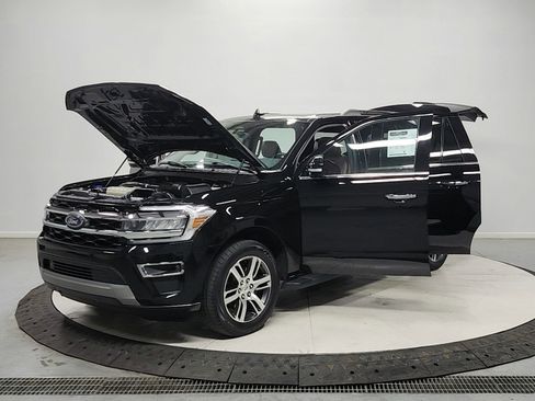 Used 2024 Ford Expedition Max Limited RWD image 11