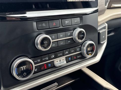 Used 2024 Ford Expedition Max Limited image 34