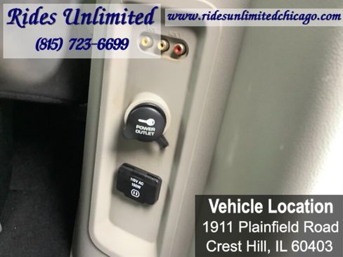 Used 2012 Dodge Grand Caravan SXT w/ Entertainment Group 1 FWD image 28