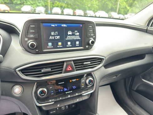 Used 2020 Hyundai Santa Fe SEL w/ Convenience Package AWD/4WD image 16