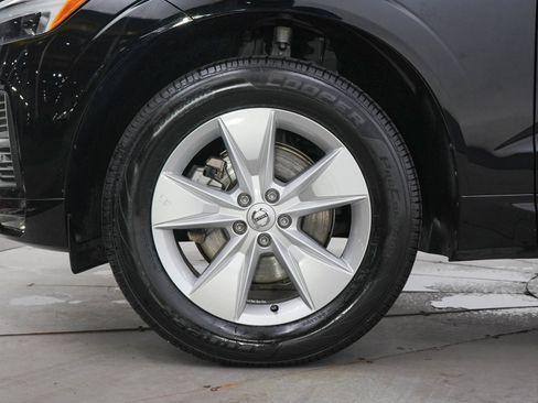 Used 2022 Volvo XC60 B5 Momentum AWD/4WD image 30