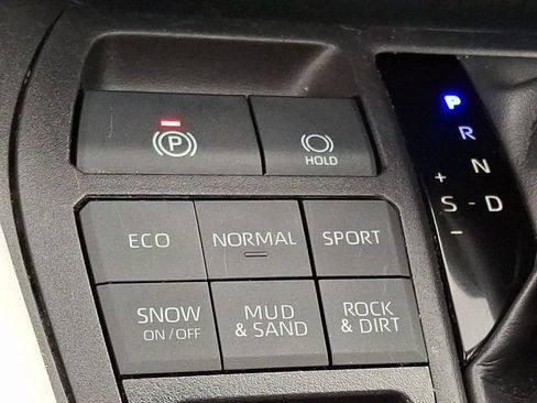 Used 2024 Toyota RAV4 XLE image 22