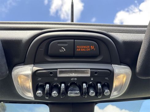 Used 2023 MINI Cooper S image 16