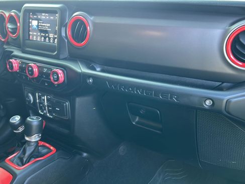 Used 2021 Jeep Wrangler Unlimited Sport image 20