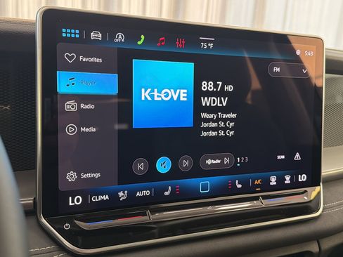 New 2026 Volkswagen Tiguan SE FWD image 25