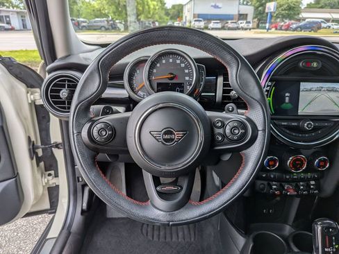 Used 2020 MINI Cooper S FWD image 11
