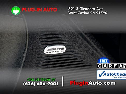 Used 2018 Dodge Challenger R/T Scat Pack RWD image 17