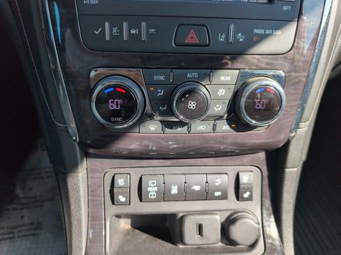 Used 2017 Buick Enclave Premium w/ Experience Buick Package AWD/4WD image 25