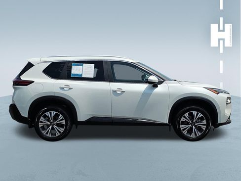 Used 2023 Nissan Rogue SV w/ SV Premium B Package FWD image 3