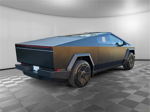 Used 2024 Tesla Cybertruck Cyberbeast AWD/4WD image 5
