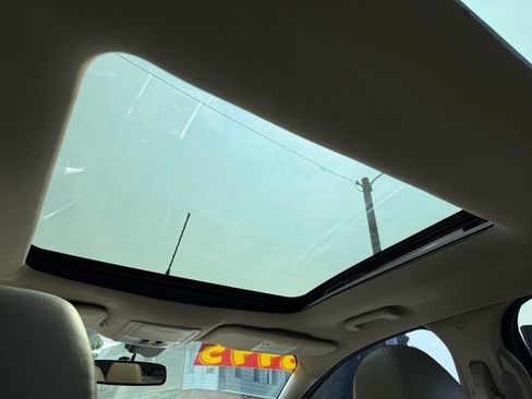 Used 2013 Ford Edge Limited FWD image 17