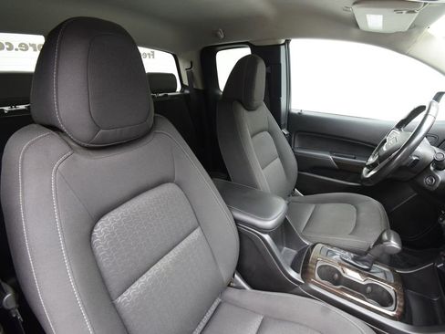 Used 2018 GMC Canyon SLE w/ SLE Convenience Package image 17