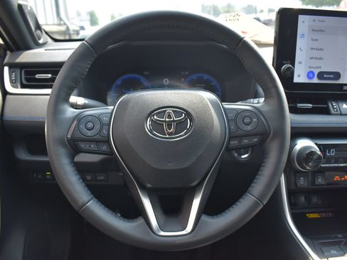 Certified 2025 Toyota RAV4 XSE w/ Advanced Technology Package AWD/4WD image 9