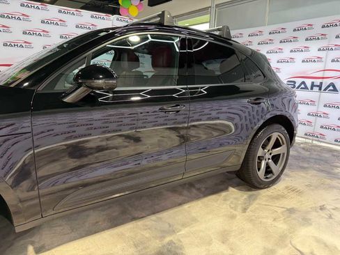 Used 2023 Porsche Macan AWD/4WD image 5
