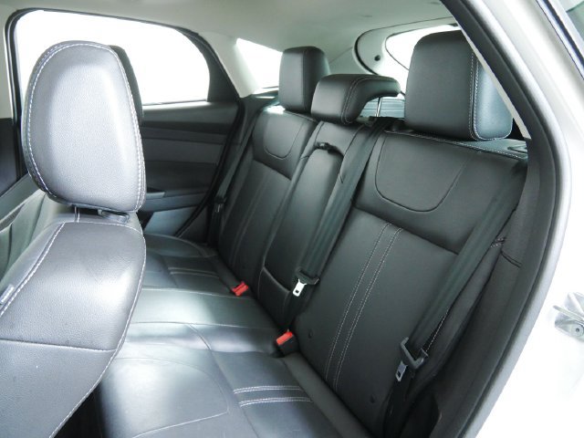 Used 2014 Ford Focus Titanium FWD image 19