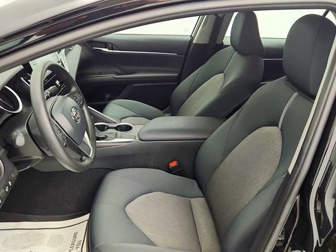 Used 2023 Toyota Camry LE image 18