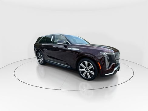 Used 2025 Cadillac Escalade IQ Luxury 2 AWD/4WD image 2