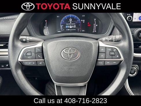 Certified 2025 Toyota Grand Highlander AWD image 29