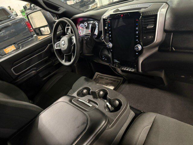 Used 2025 RAM 2500 Big Horn AWD/4WD image 13