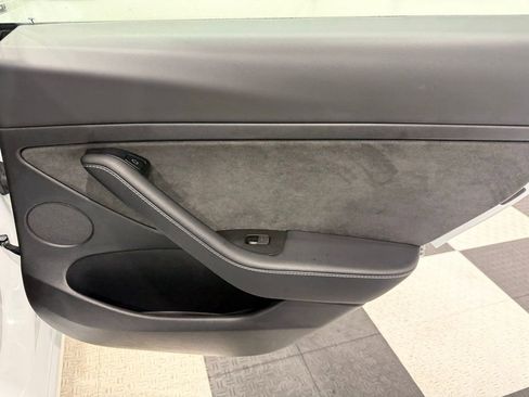 Used 2022 Tesla Model 3 Base image 25