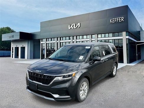Certified 2024 Kia Carnival LX image 1