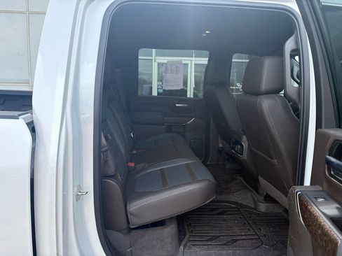 Used 2020 GMC Sierra 2500 Denali w/ Denali Ultimate Package image 12