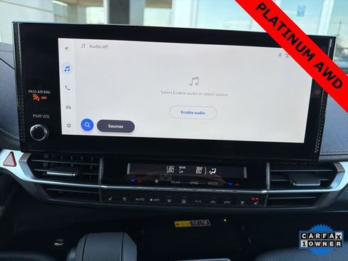 Used 2025 Toyota Sienna Platinum image 25