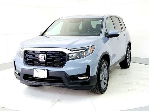 Used 2023 Honda Passport EX-L image 2
