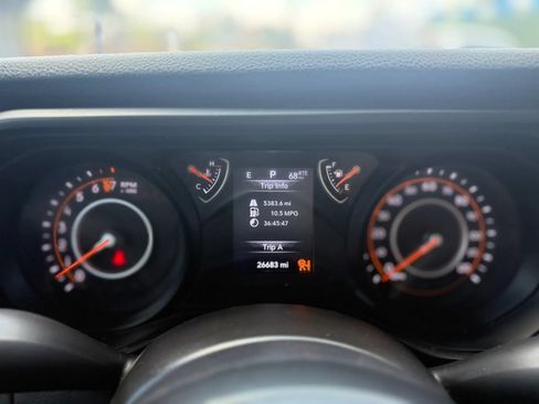 Used 2024 Jeep Gladiator Sport AWD/4WD image 20