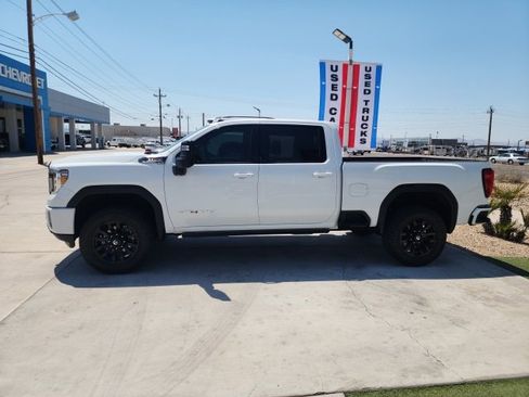 Used 2022 GMC Sierra 2500 AT4 w/ AT4 Preferred Package image 7