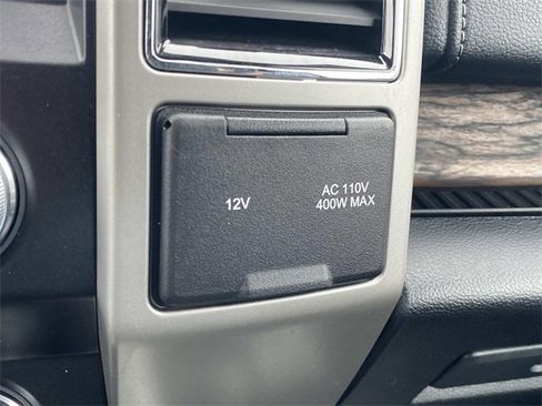 Certified 2019 Ford F150 Lariat w/ Equipment Group 502A Luxury image 32