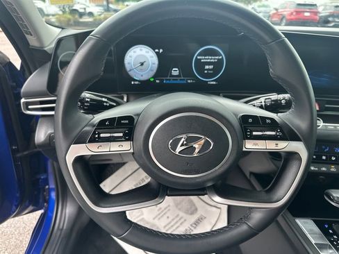 Used 2023 Hyundai Elantra Limited FWD image 13