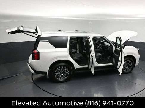 Certified 2025 Nissan Armada SL w/ Captain's Chari Seat Package AWD/4WD image 32