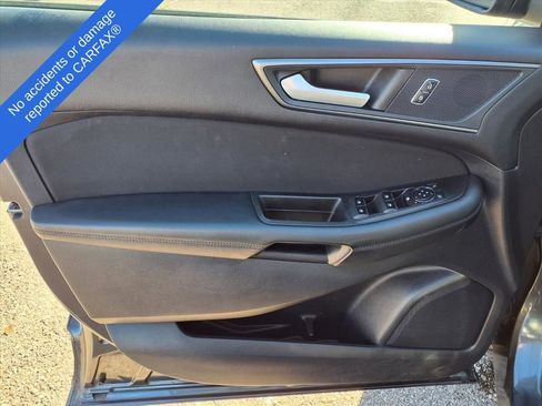 Used 2019 Ford Edge SE image 15