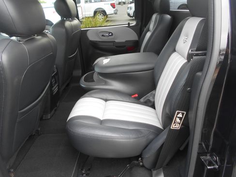 Used 2003 Ford F150 Harley-Davidson image 9